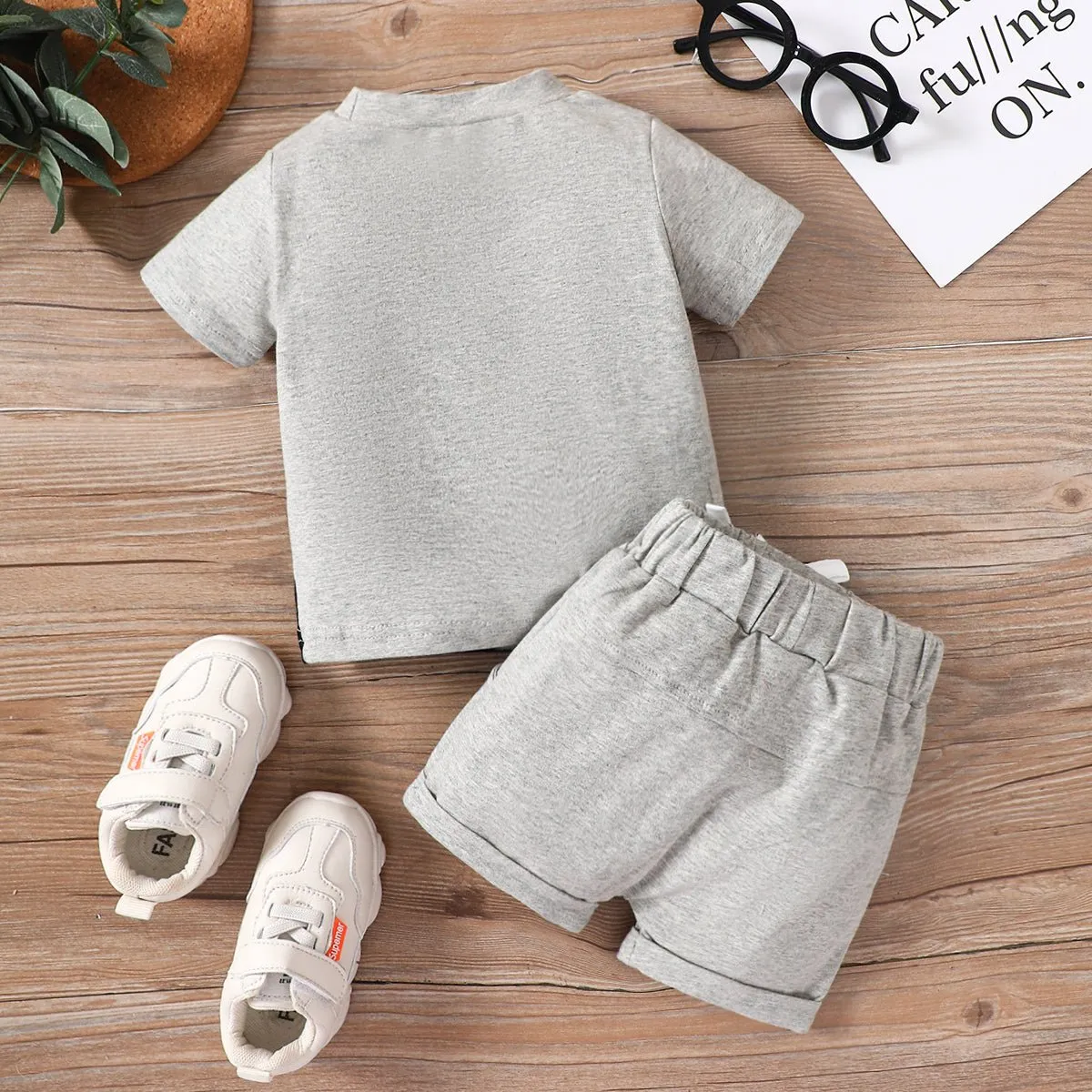 2pcs Baby Boy 95% Cotton Pocket Short-sleeve Tee and Elasticized Shorts Set