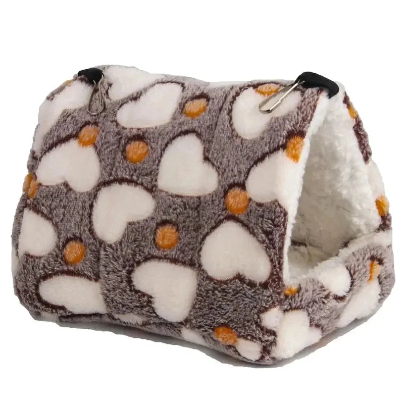 Heart Plush Hamster Nest - Cozy Winter Hideaway